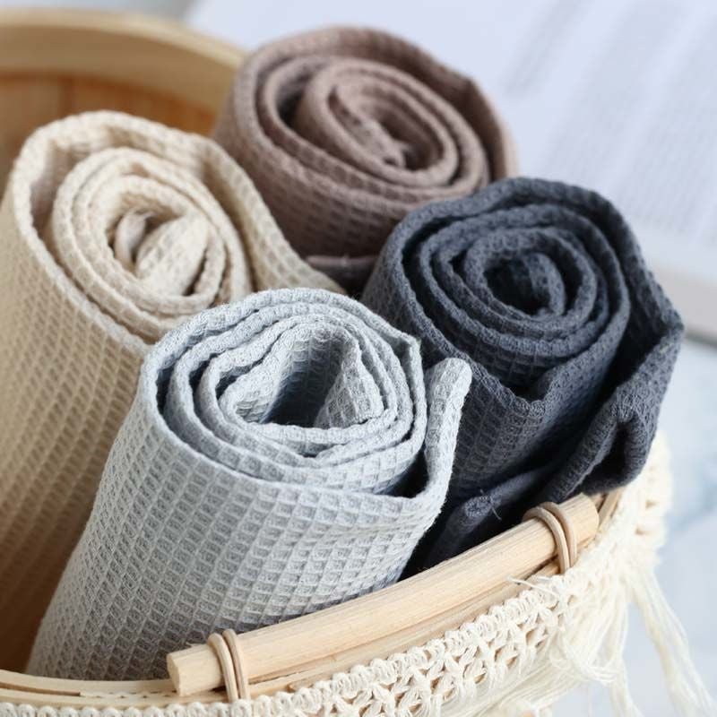 Neutral Table Linen Set 2