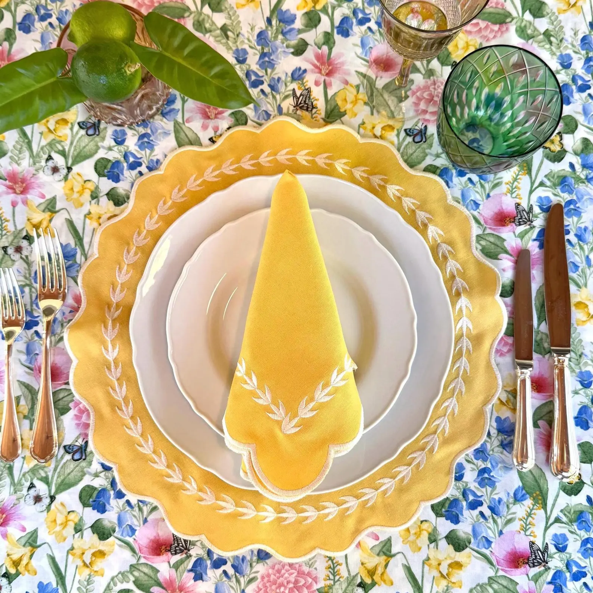 Textured Table Mat Set